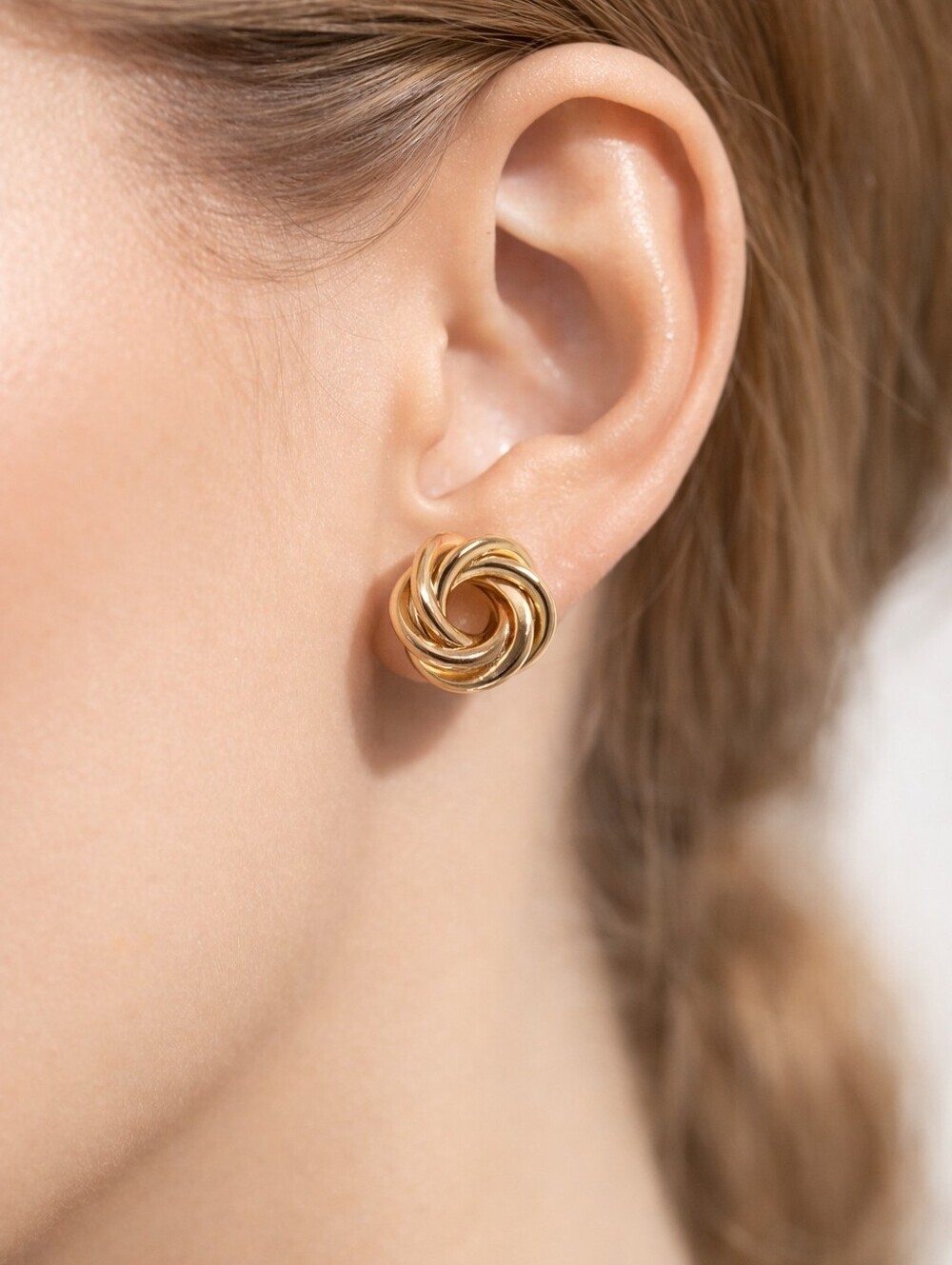 Classic Gold Tone Knot Stud Earrings Timeless Elegant Women’s Fashion Jewelry
